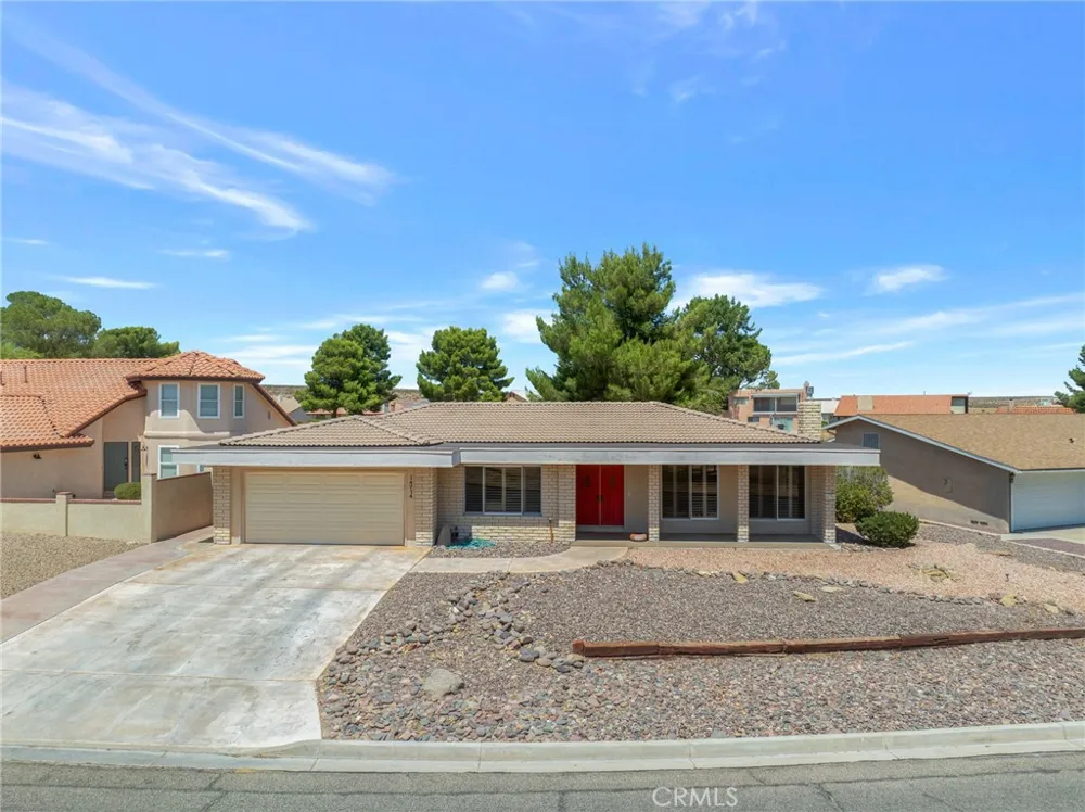 14714 Robin Lane Helendale, CA 92342