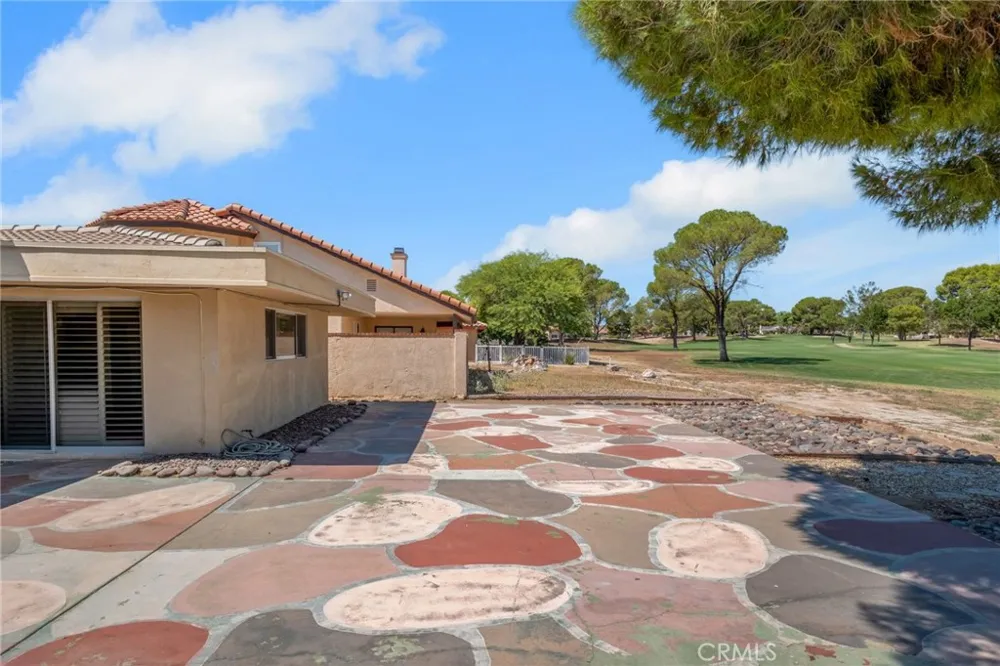 14714 Robin Lane Helendale, CA 92342