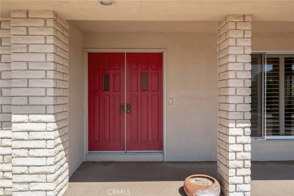 14714 Robin Lane Helendale, CA 92342