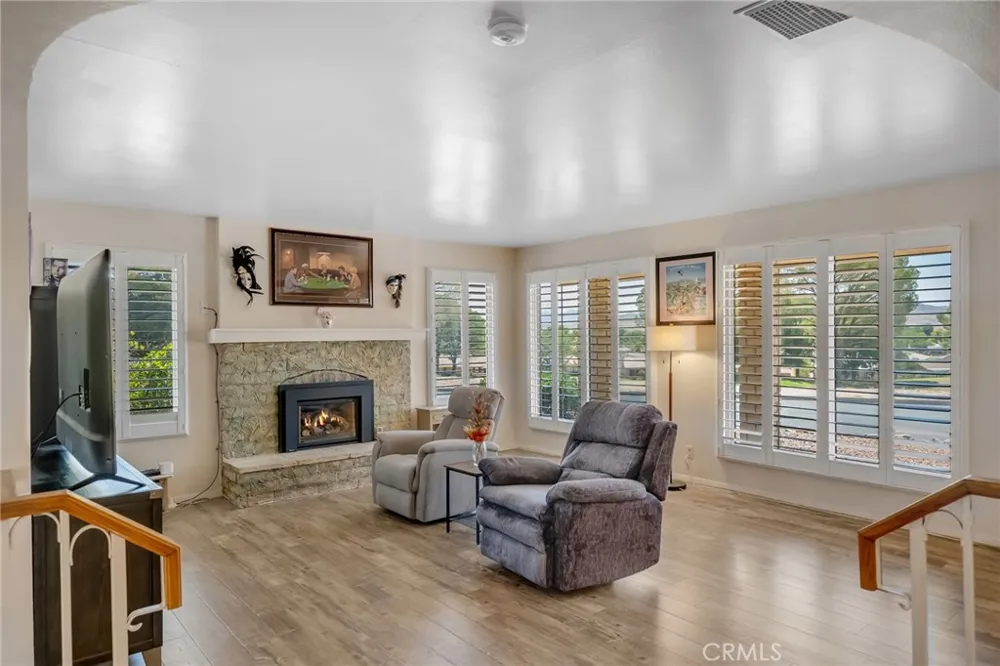 14714 Robin Lane Helendale, CA 92342