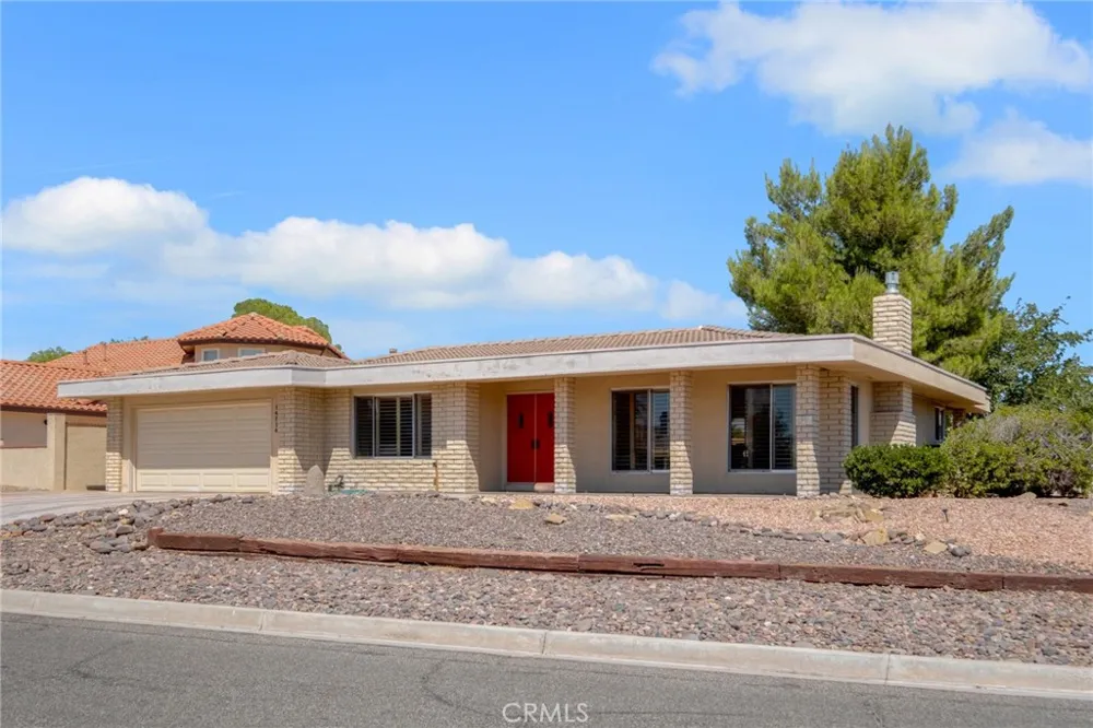 14714 Robin Lane Helendale, CA 92342