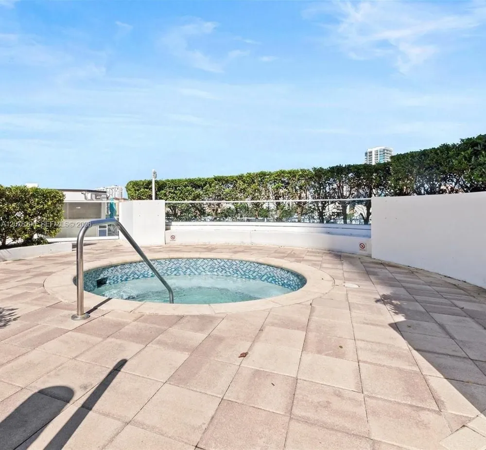 19500 Turnberry Way #25F Aventura, FL 33180