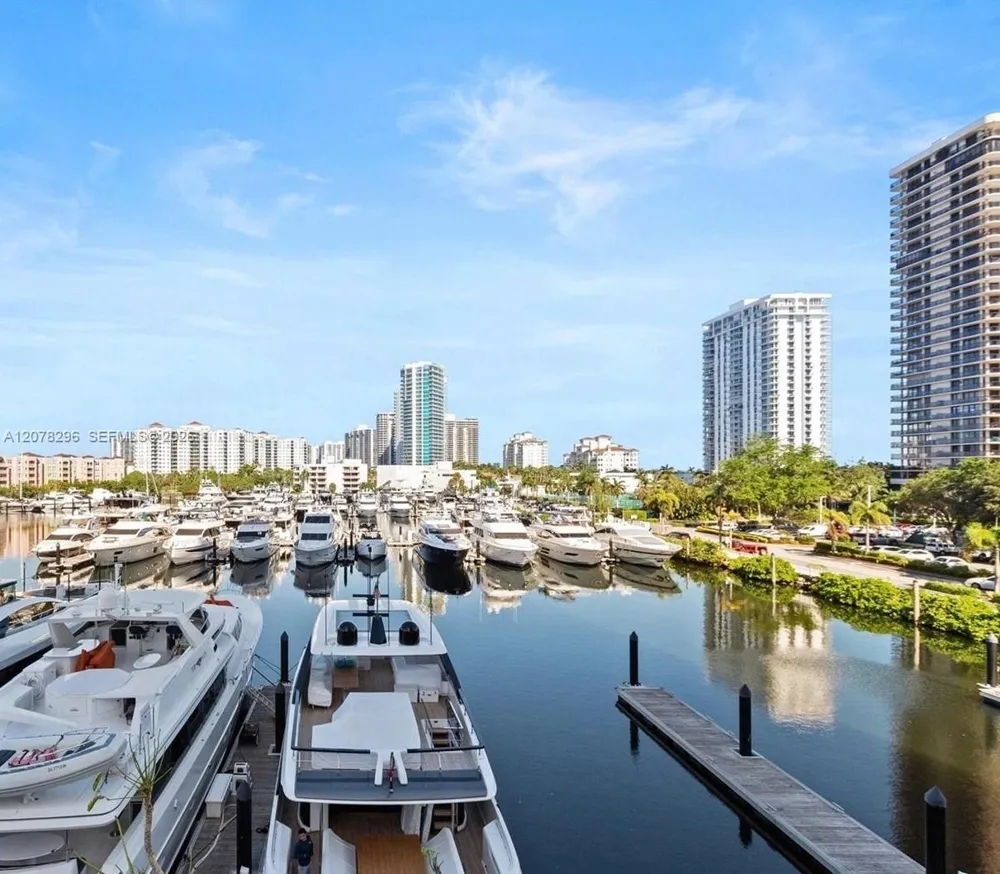 19500 Turnberry Way #25F Aventura, FL 33180