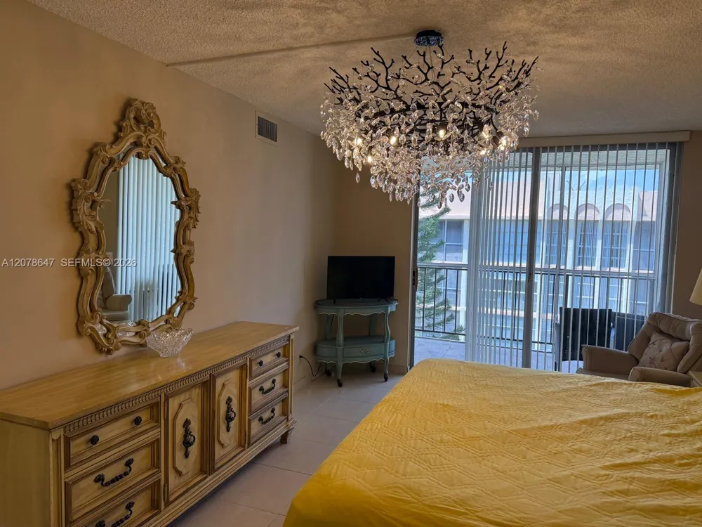 851 Three Islands Blvd #511 Hallandale Beach, FL 33009