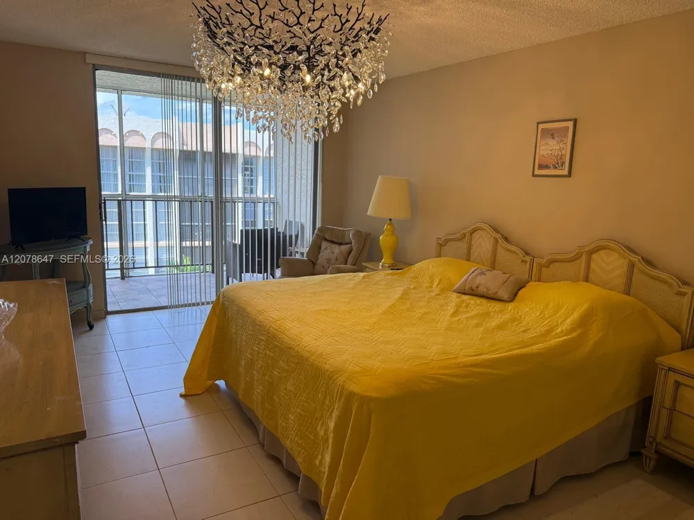 851 Three Islands Blvd #511 Hallandale Beach, FL 33009