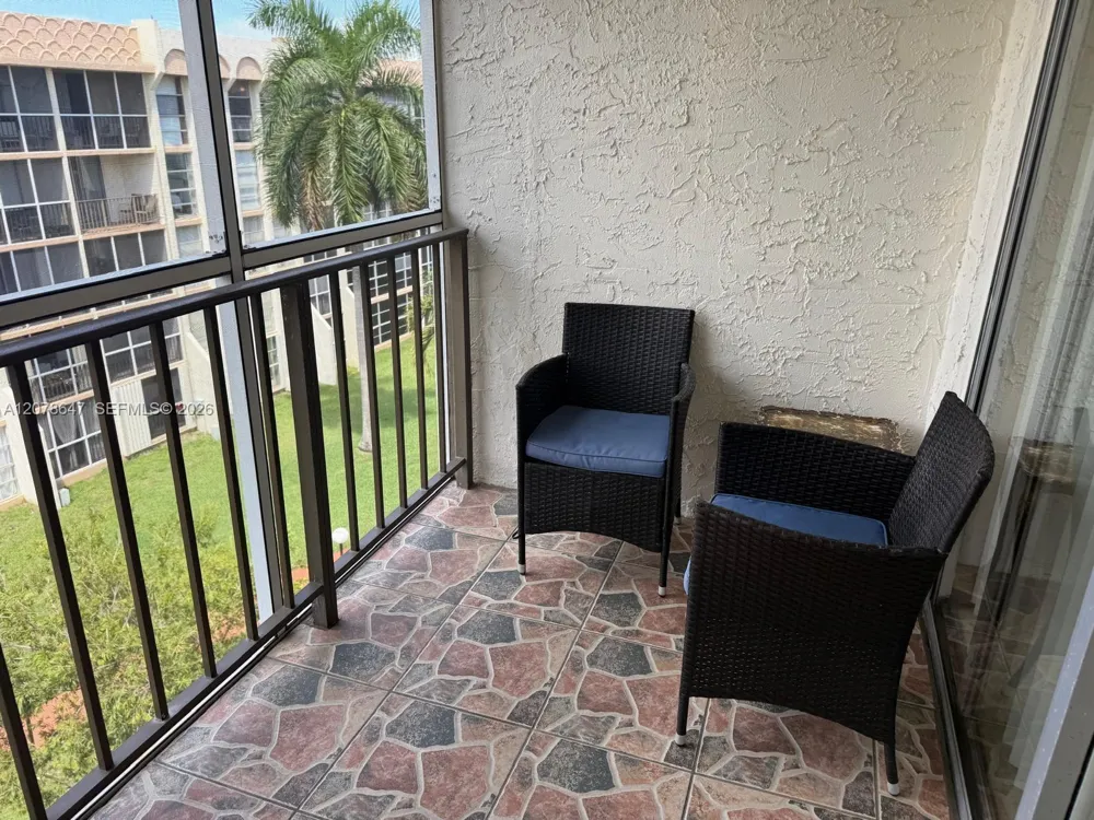 851 Three Islands Blvd #511 Hallandale Beach, FL 33009