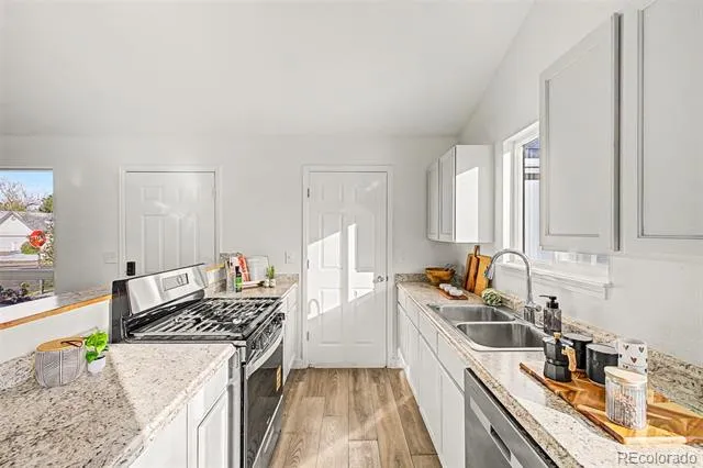 17391 E Layton Drive Aurora, CO 80015