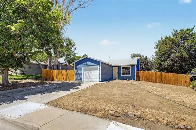 17391 E Layton Drive Aurora, CO 80015