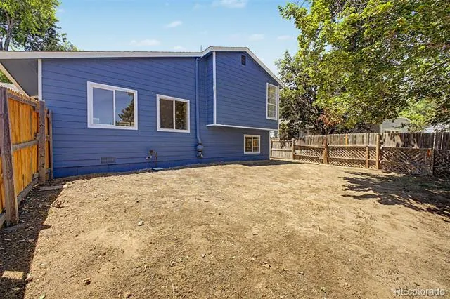 17391 E Layton Drive Aurora, CO 80015