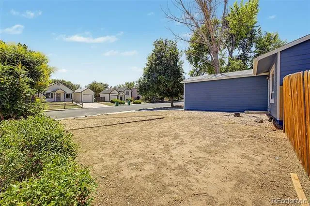 17391 E Layton Drive Aurora, CO 80015