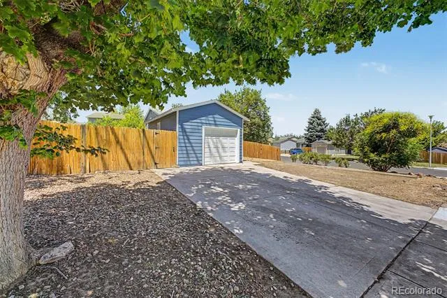 17391 E Layton Drive Aurora, CO 80015