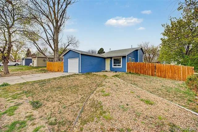 17391 E Layton Drive Aurora, CO 80015