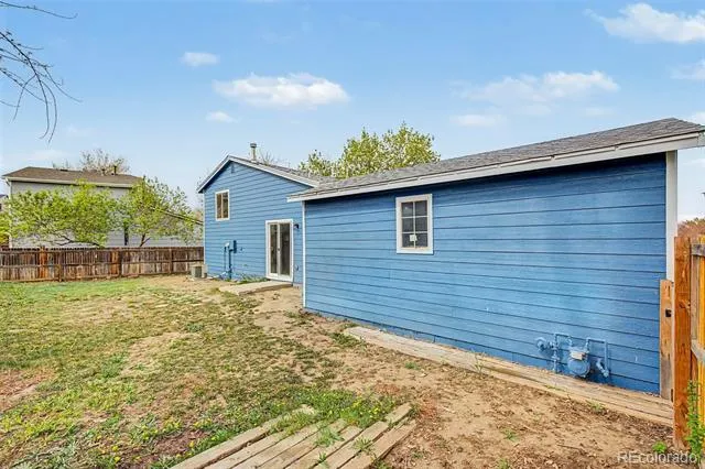 17391 E Layton Drive Aurora, CO 80015