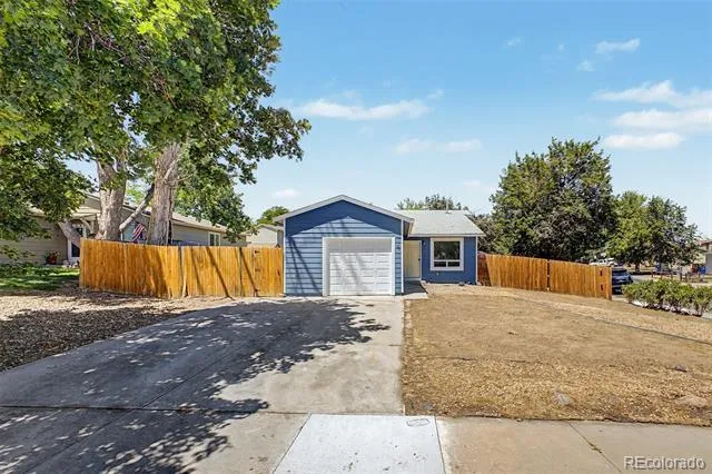 17391 E Layton Drive Aurora, CO 80015