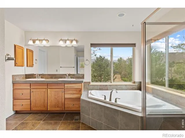 413 Raymond Court Lyons, CO 80540