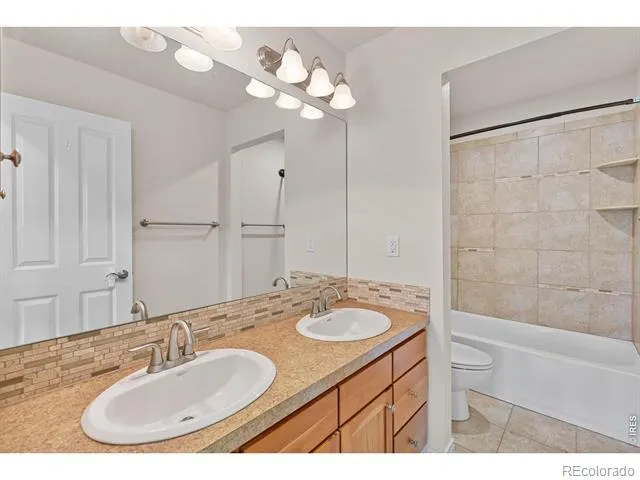 413 Raymond Court Lyons, CO 80540