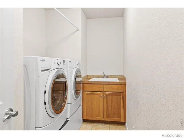 413 Raymond Court Lyons, CO 80540