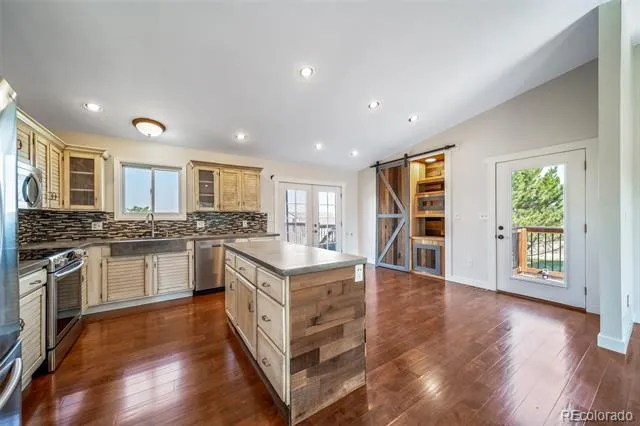 8245 Sun Country Drive Elizabeth, CO 80107