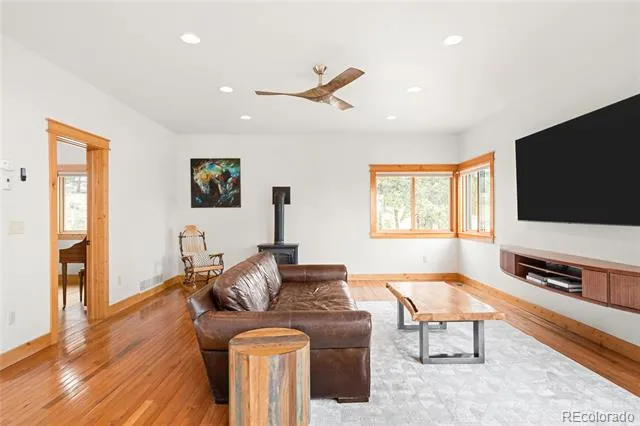 229 Mohawk Trail Pine, CO 80470
