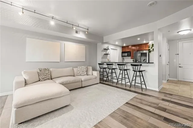 975 Lincoln Street #11H Denver, CO 80203