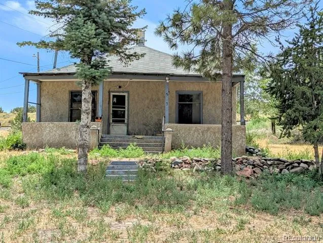 505 W 10th Street Walsenburg, CO 81089