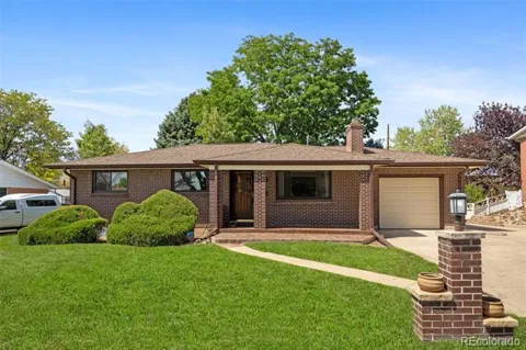 6565 Winona Court