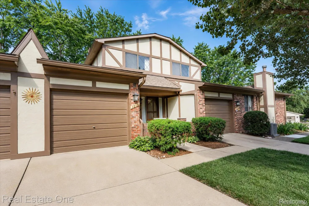 1918 Allenway Court #110 Rochester Hills City, MI 48309