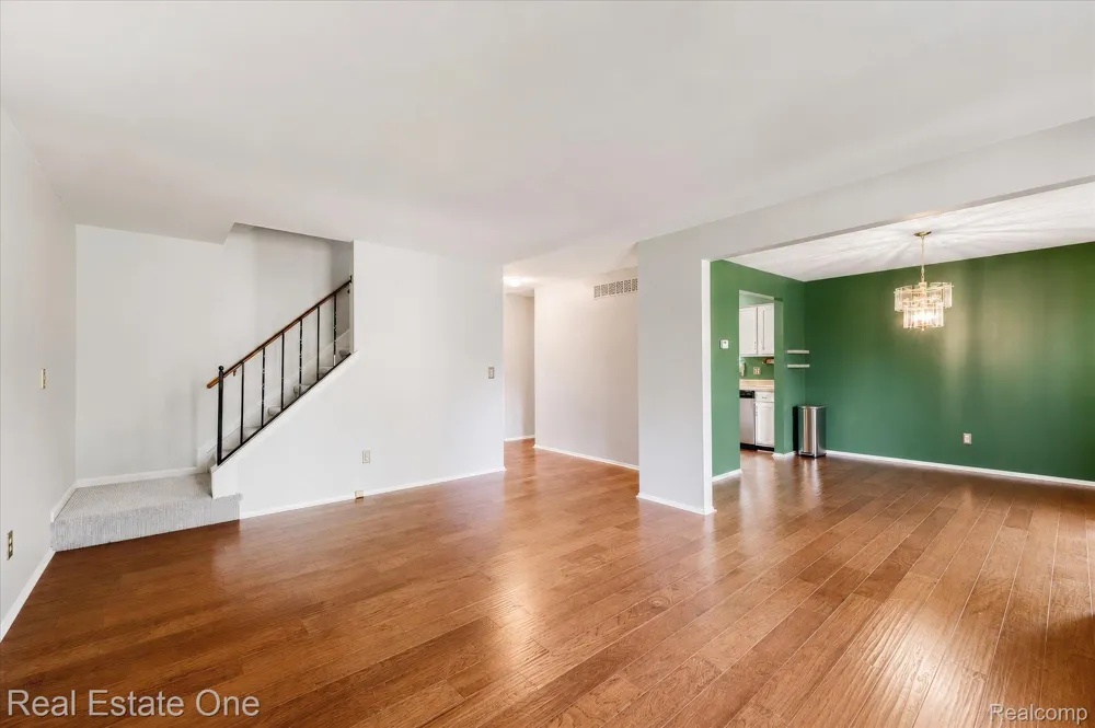 1918 Allenway Court #110 Rochester Hills City, MI 48309