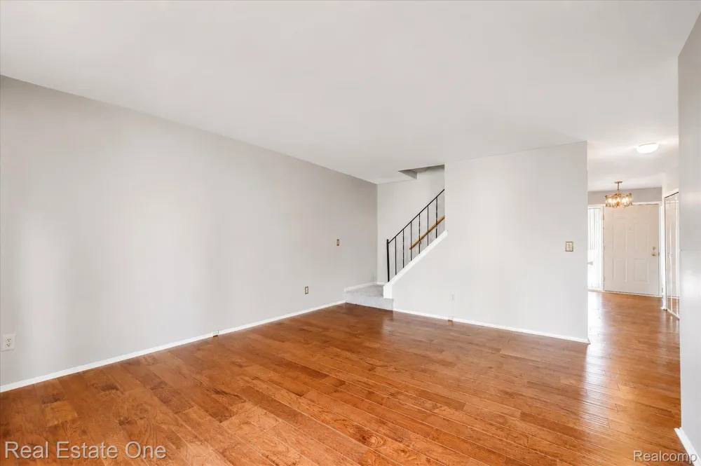 1918 Allenway Court #110 Rochester Hills City, MI 48309