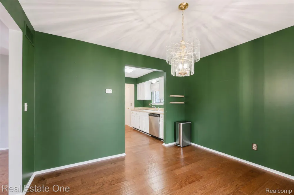 1918 Allenway Court #110 Rochester Hills City, MI 48309