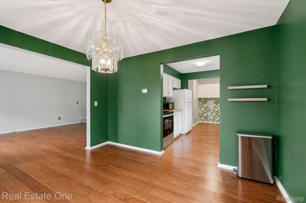 1918 Allenway Court #110 Rochester Hills City, MI 48309