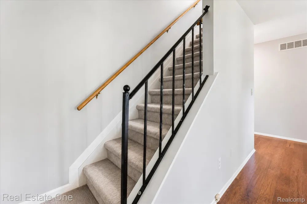 1918 Allenway Court #110 Rochester Hills City, MI 48309