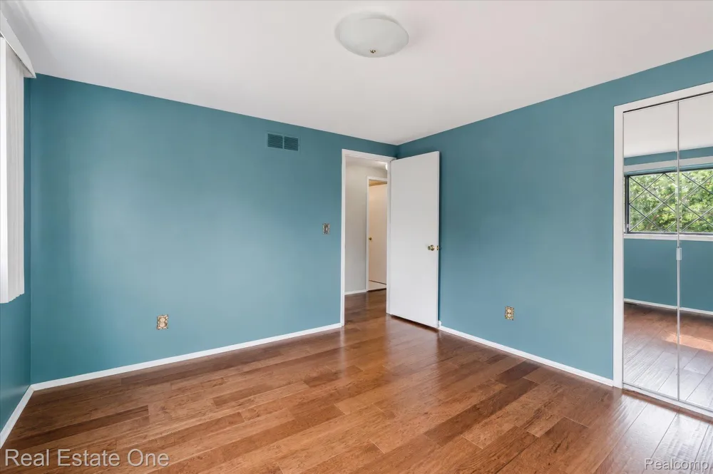 1918 Allenway Court #110 Rochester Hills City, MI 48309