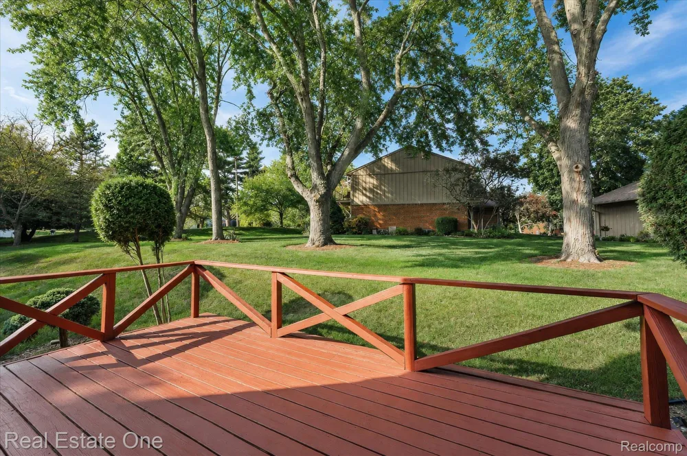1918 Allenway Court #110 Rochester Hills City, MI 48309