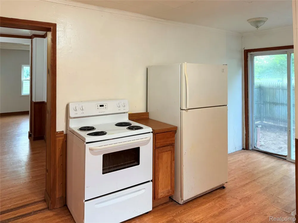 12189 Davison Road Davison Township, MI 48423