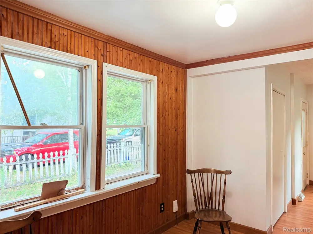 12189 Davison Road Davison Township, MI 48423