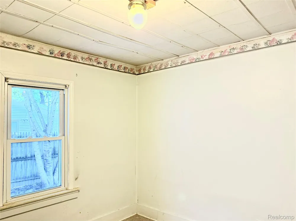 12189 Davison Road Davison Township, MI 48423