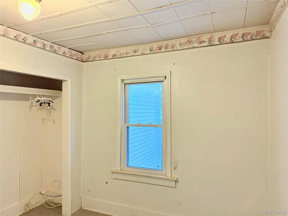 12189 Davison Road Davison Township, MI 48423