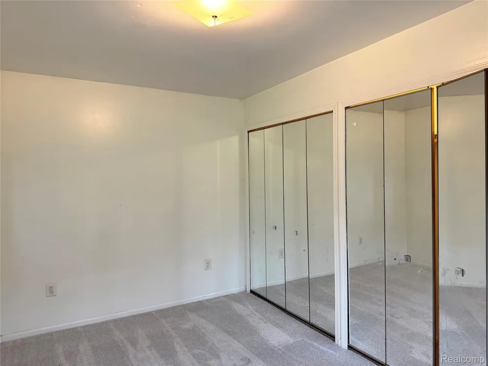 12189 Davison Road Davison Township, MI 48423