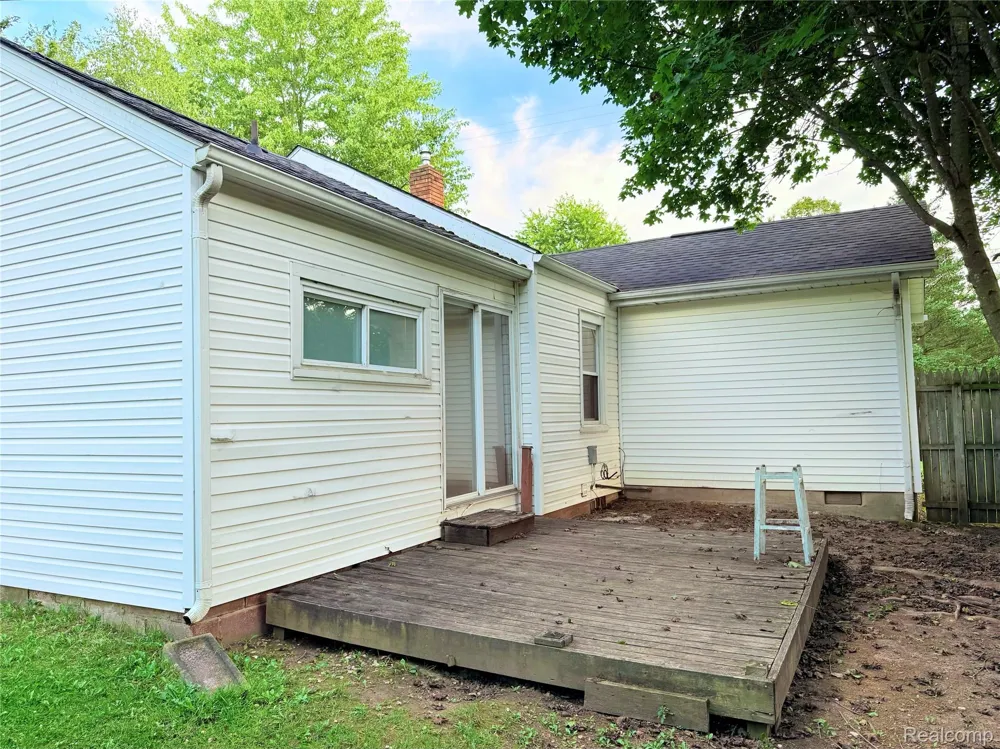 12189 Davison Road Davison Township, MI 48423