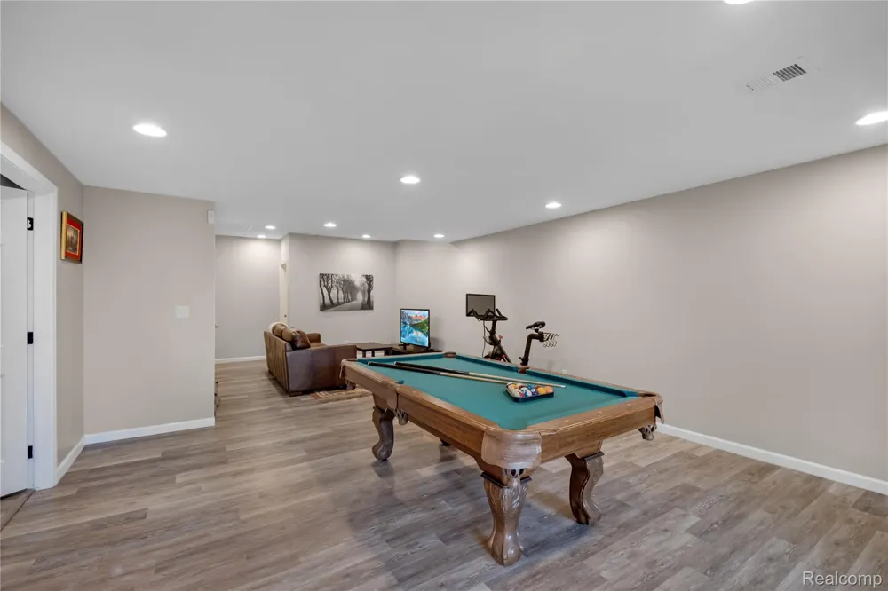 15420 Jennings Road Fenton City, MI 48430