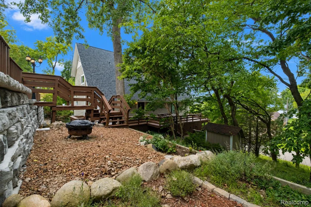 15420 Jennings Road Fenton City, MI 48430