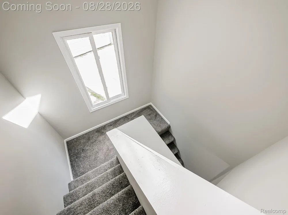 3402 Elmhurst Avenue Royal Oak City, MI 48073