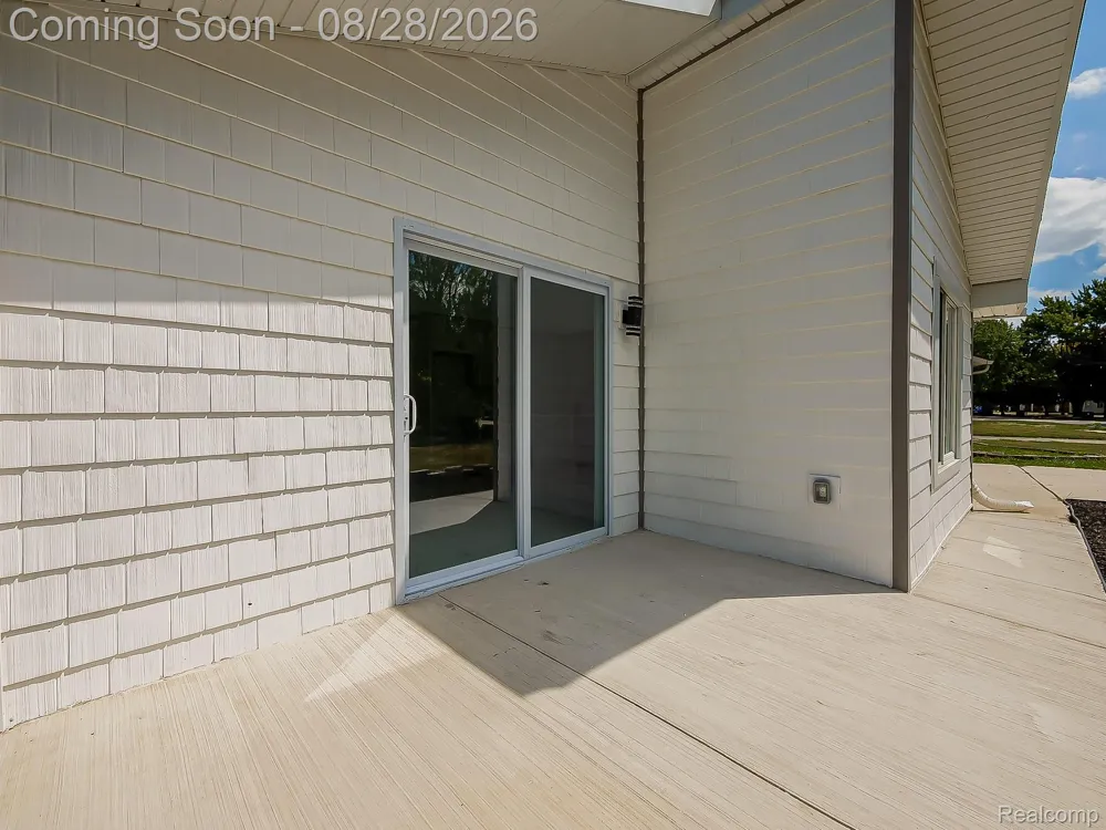 3402 Elmhurst Avenue Royal Oak City, MI 48073