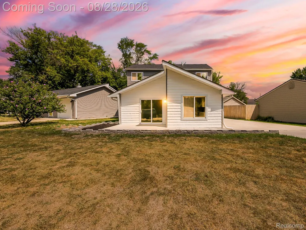 3402 Elmhurst Avenue Royal Oak City, MI 48073