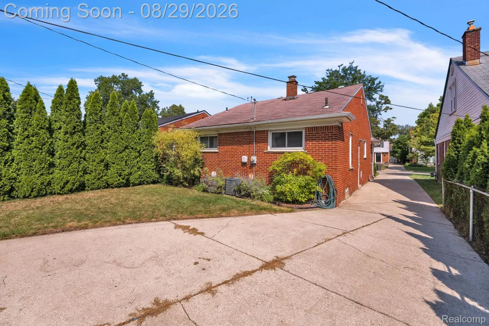 141 Robindale Avenue Dearborn City, MI 48128