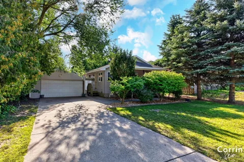 110 S Apple Street