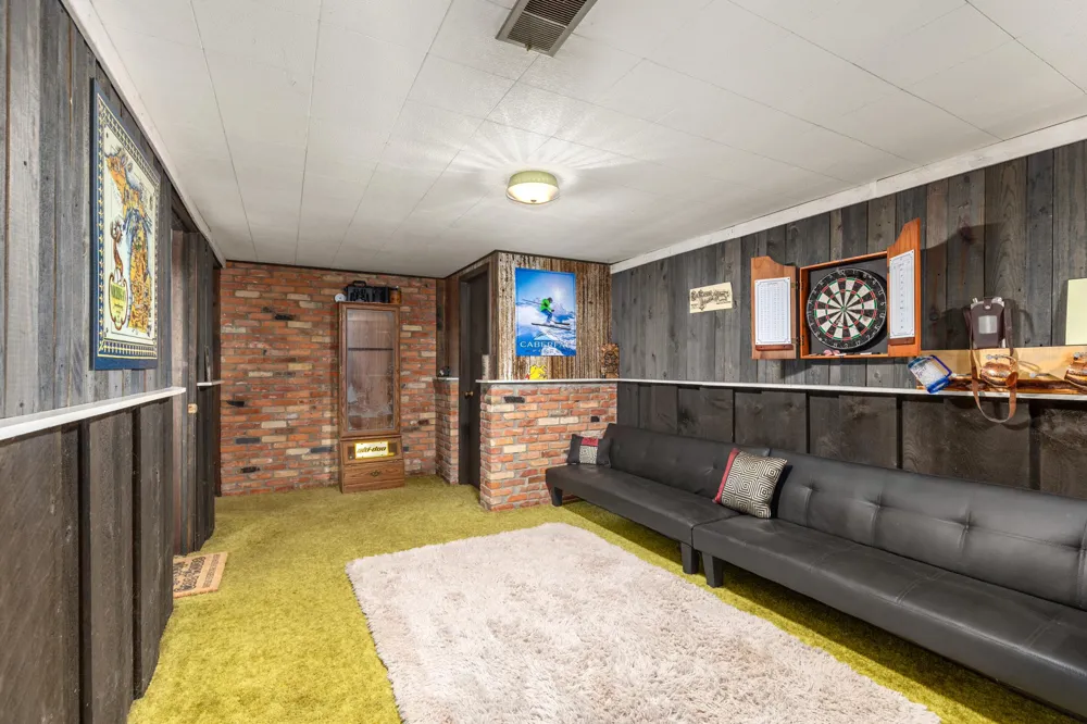 20600 Ross Parkway Green Charter Township, MI 49307