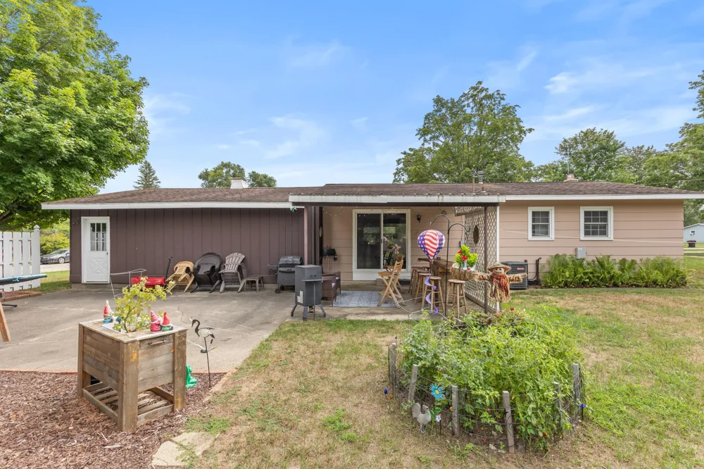 20600 Ross Parkway Green Charter Township, MI 49307