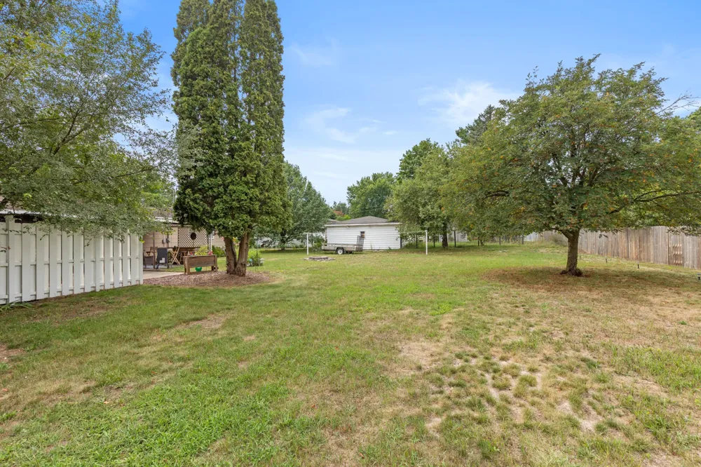 20600 Ross Parkway Green Charter Township, MI 49307